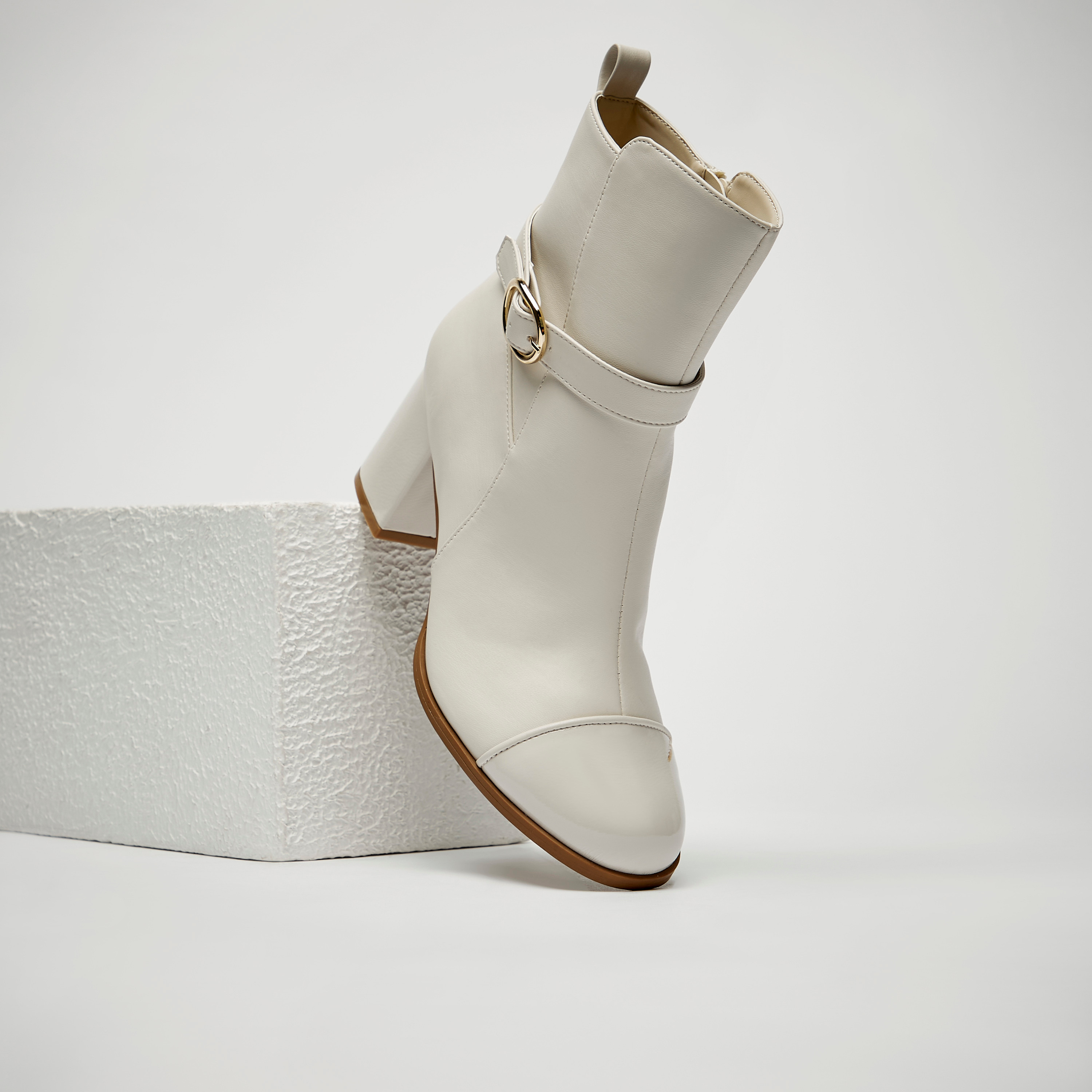 max boots online