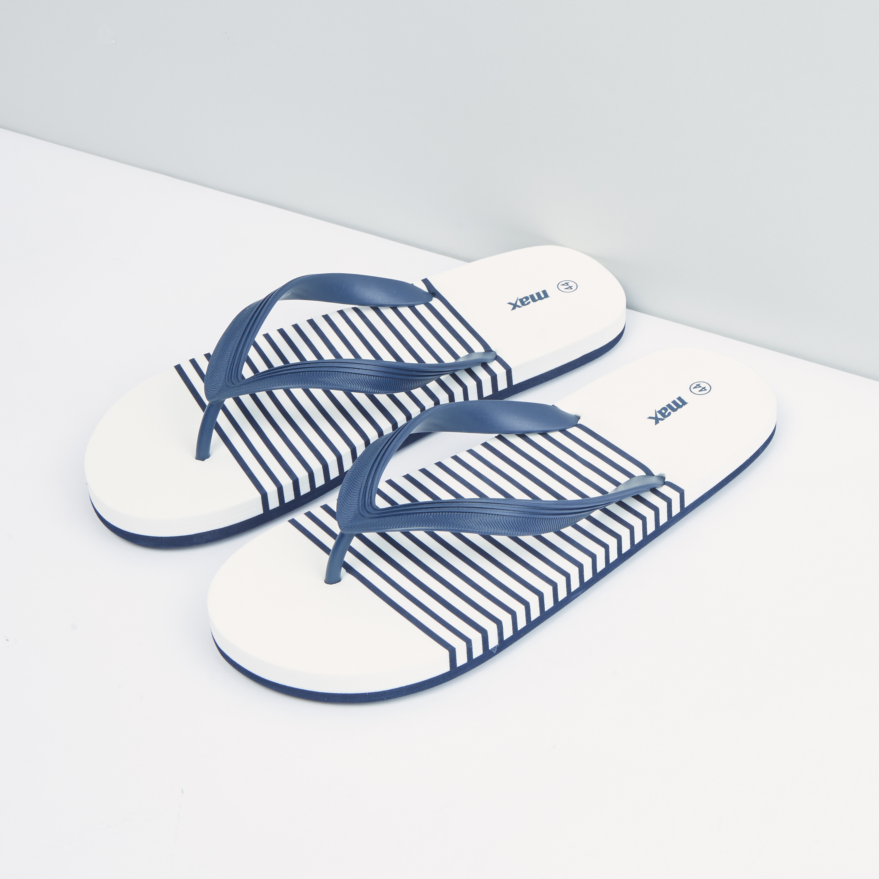 Shop Striped Flip Flops with Textured Straps Online Max Qatar