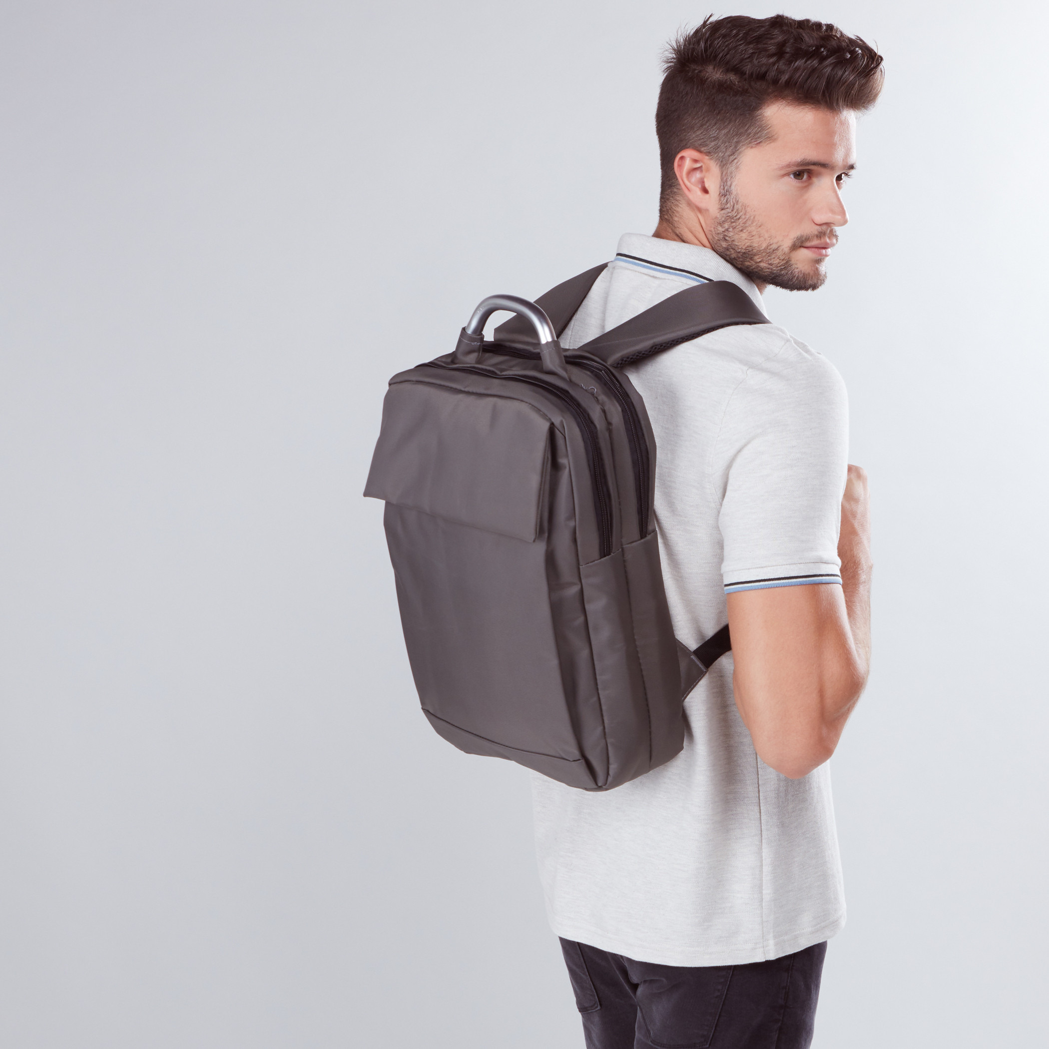 Max d backpack hotsell