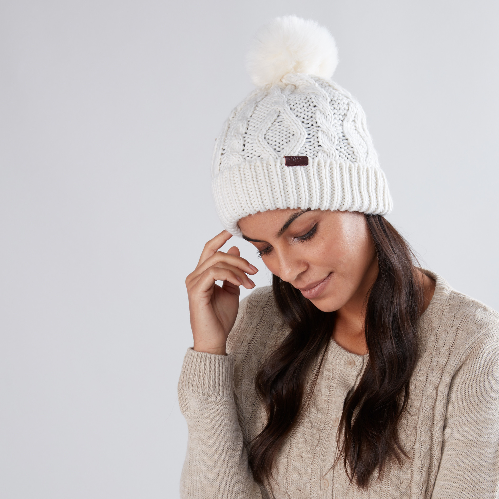 Pom pom outlet hat womens