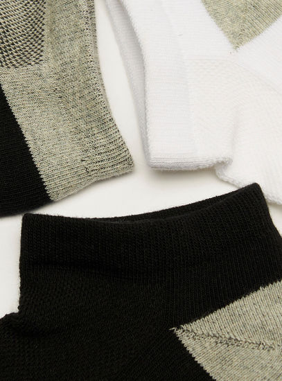 Set of 3 - Textured Ankle-Length Socks