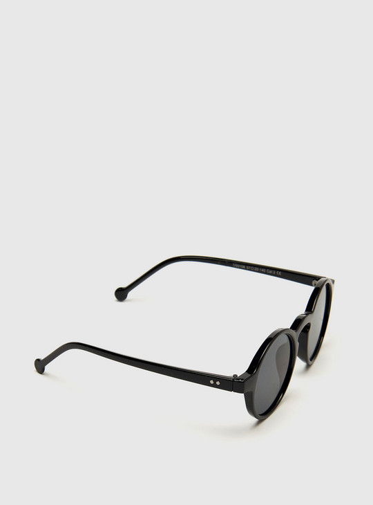 Tinted Lens Full Rim Sunglasses with Nose Pads