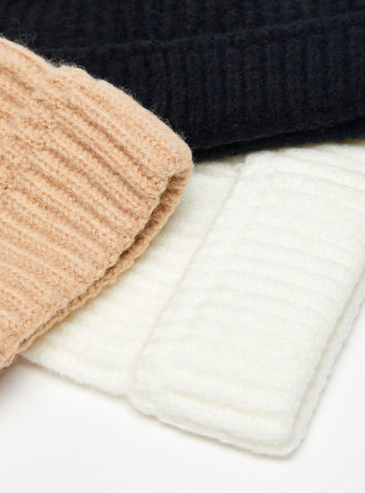Set of 3 - Knitted Beanie