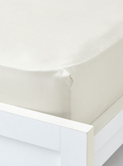 Solid Fitted Sheet - 200x180 cms