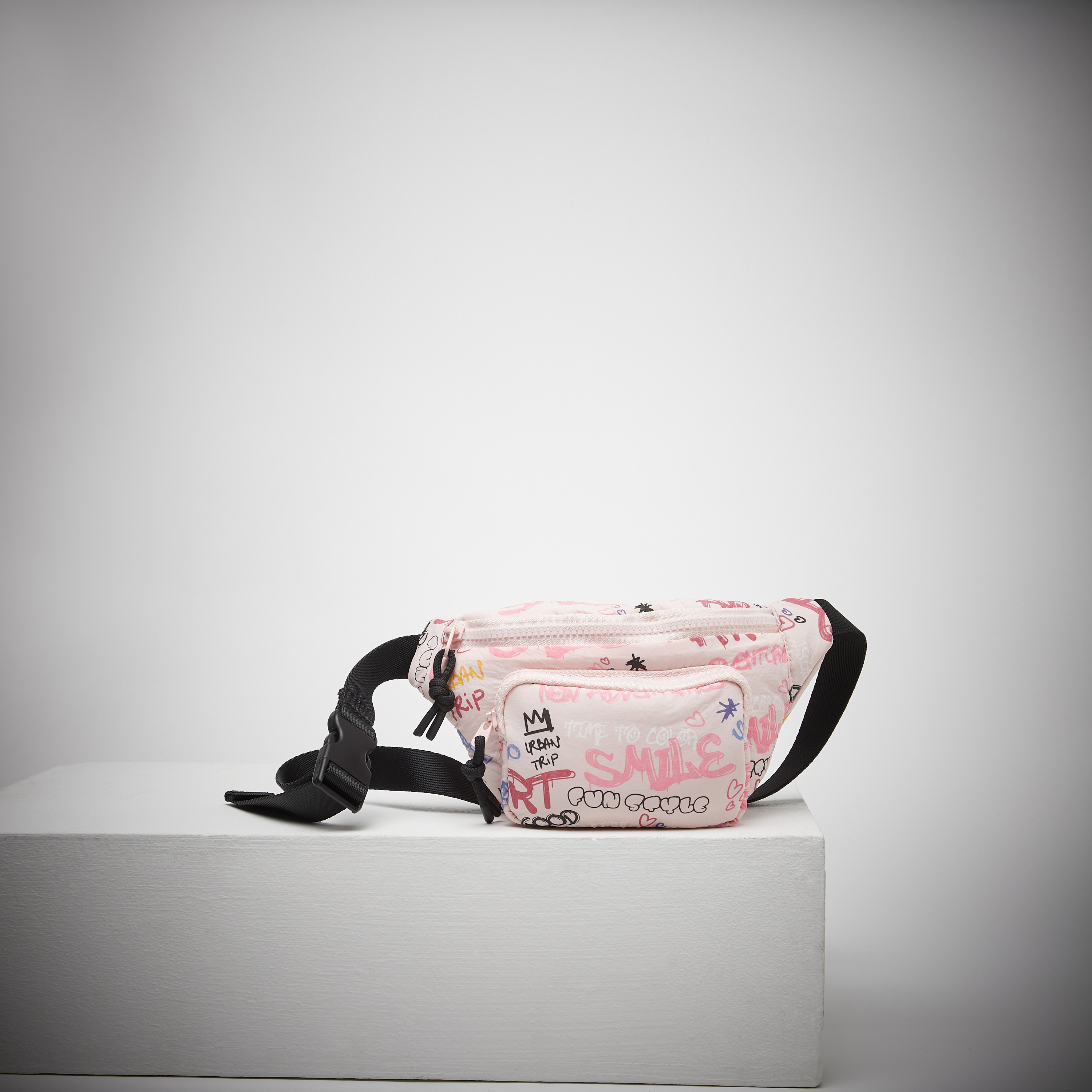 FREDsBRUDER Shoulder Bag Mellow Max Black | Buy bags, purses & accessories  online | modeherz