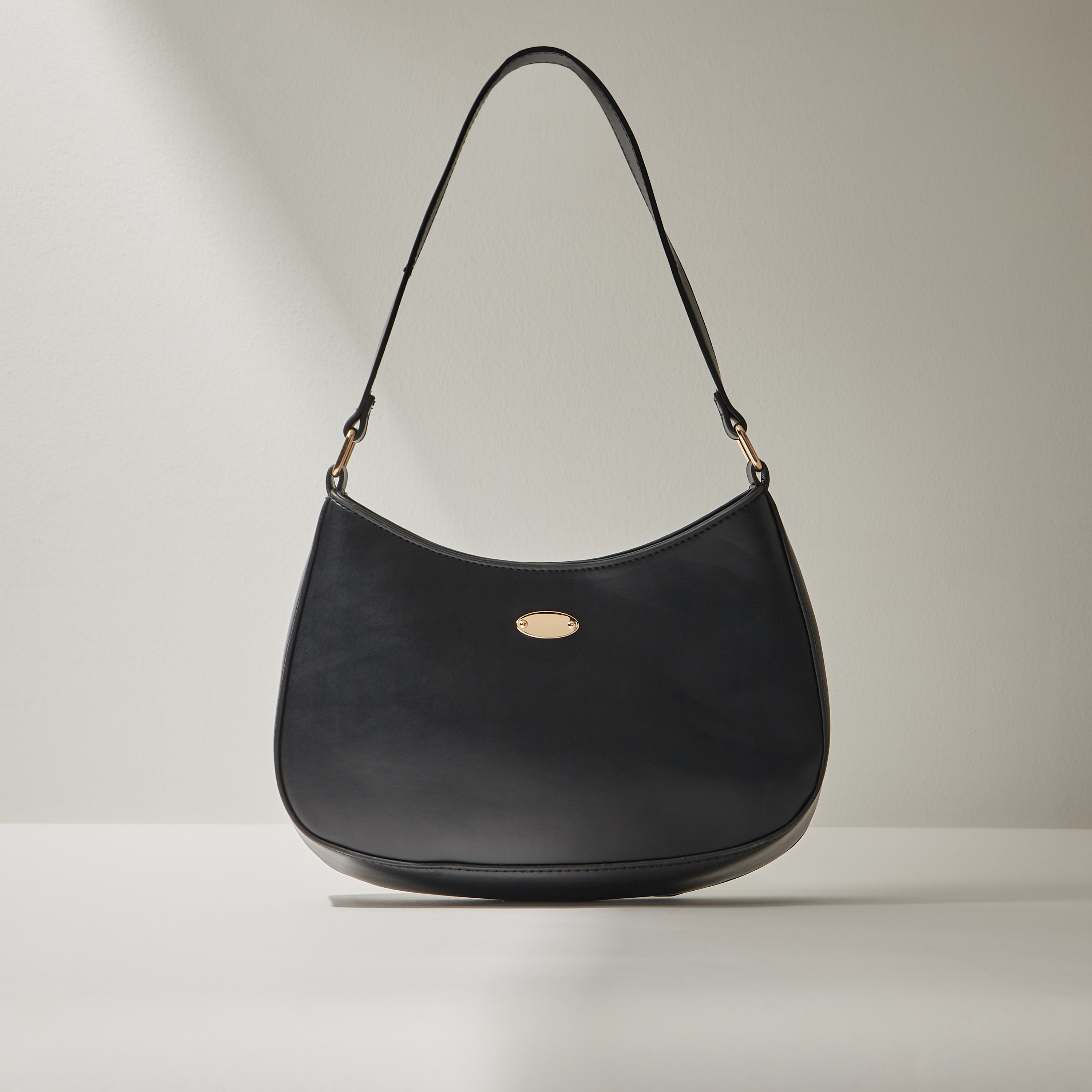 Plain hotsell shoulder bag