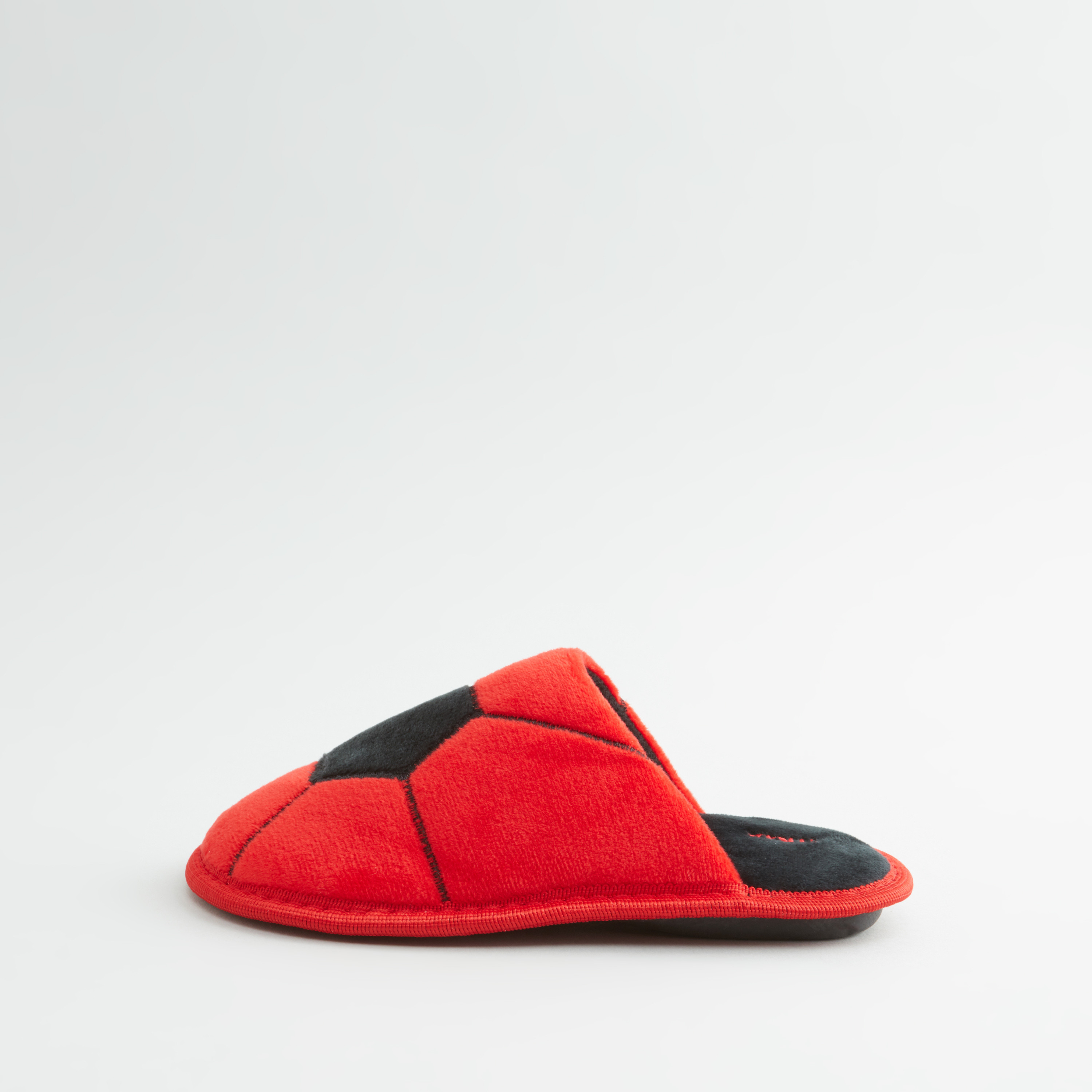 Bedroom slippers 2024 online shopping