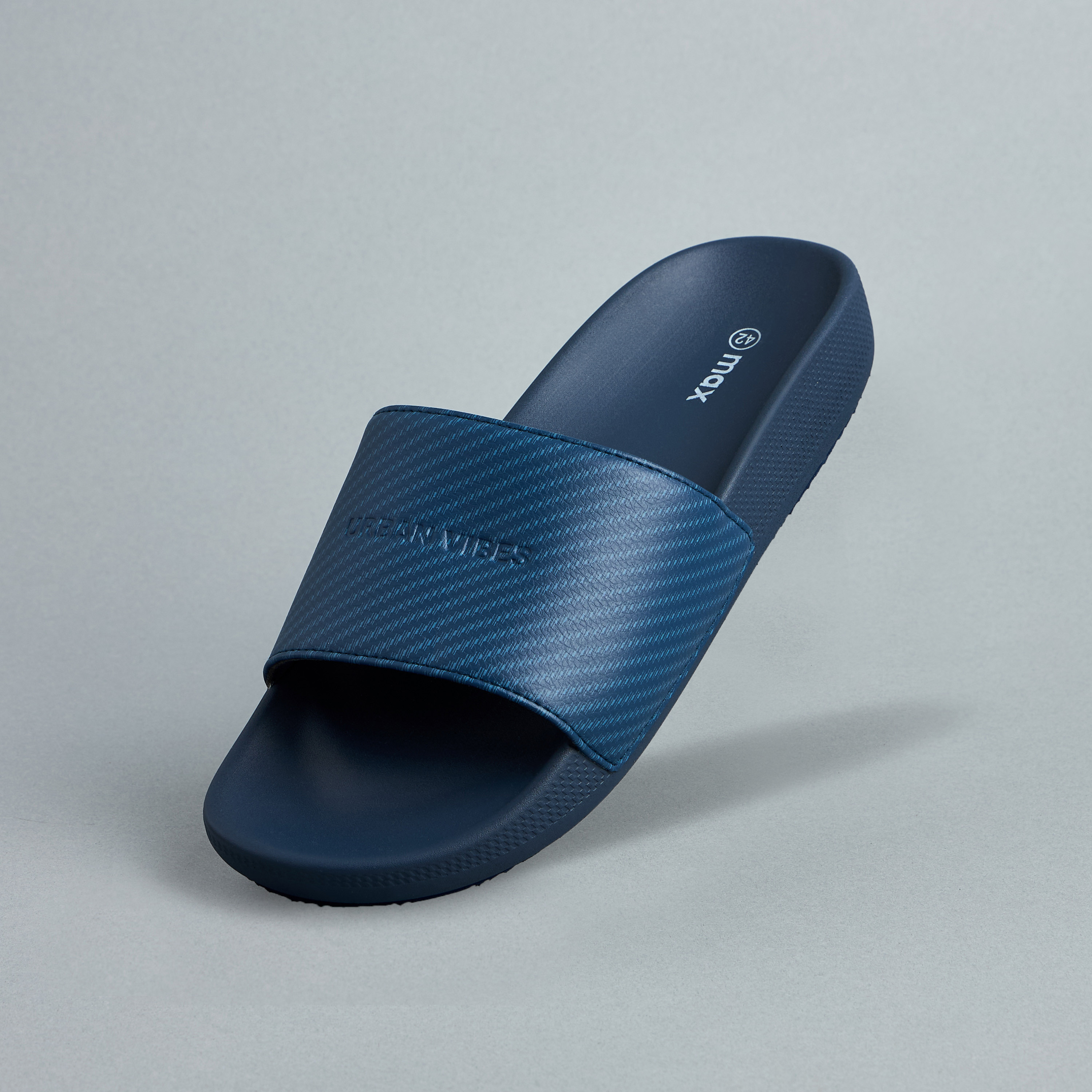 max slippers price