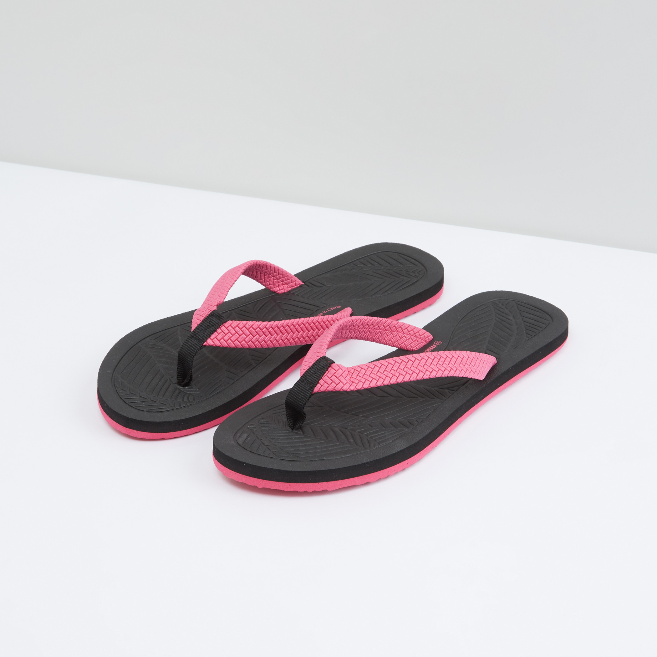 Shop Textured Flip Flops Online Max Bahrain