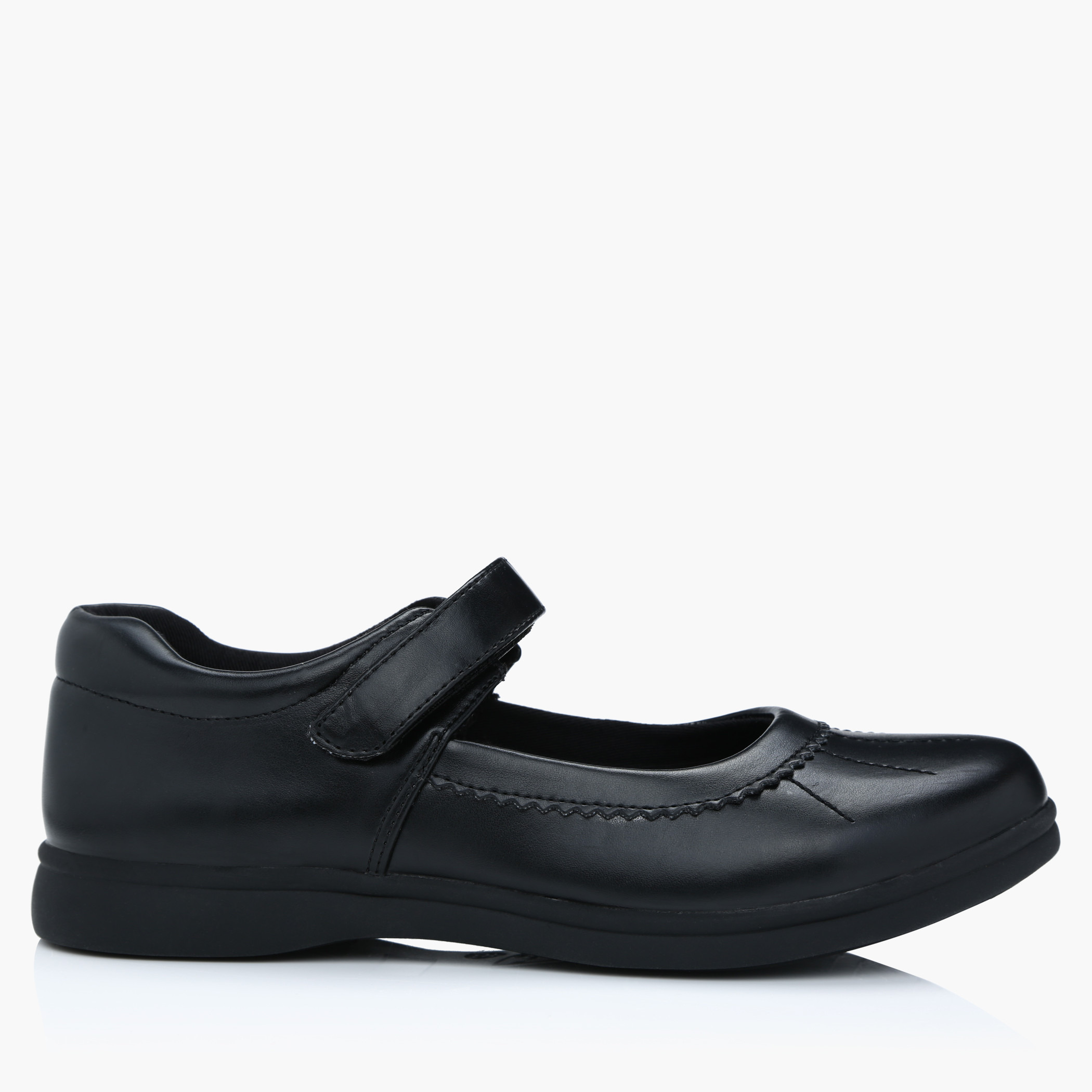 Casual store school shoes