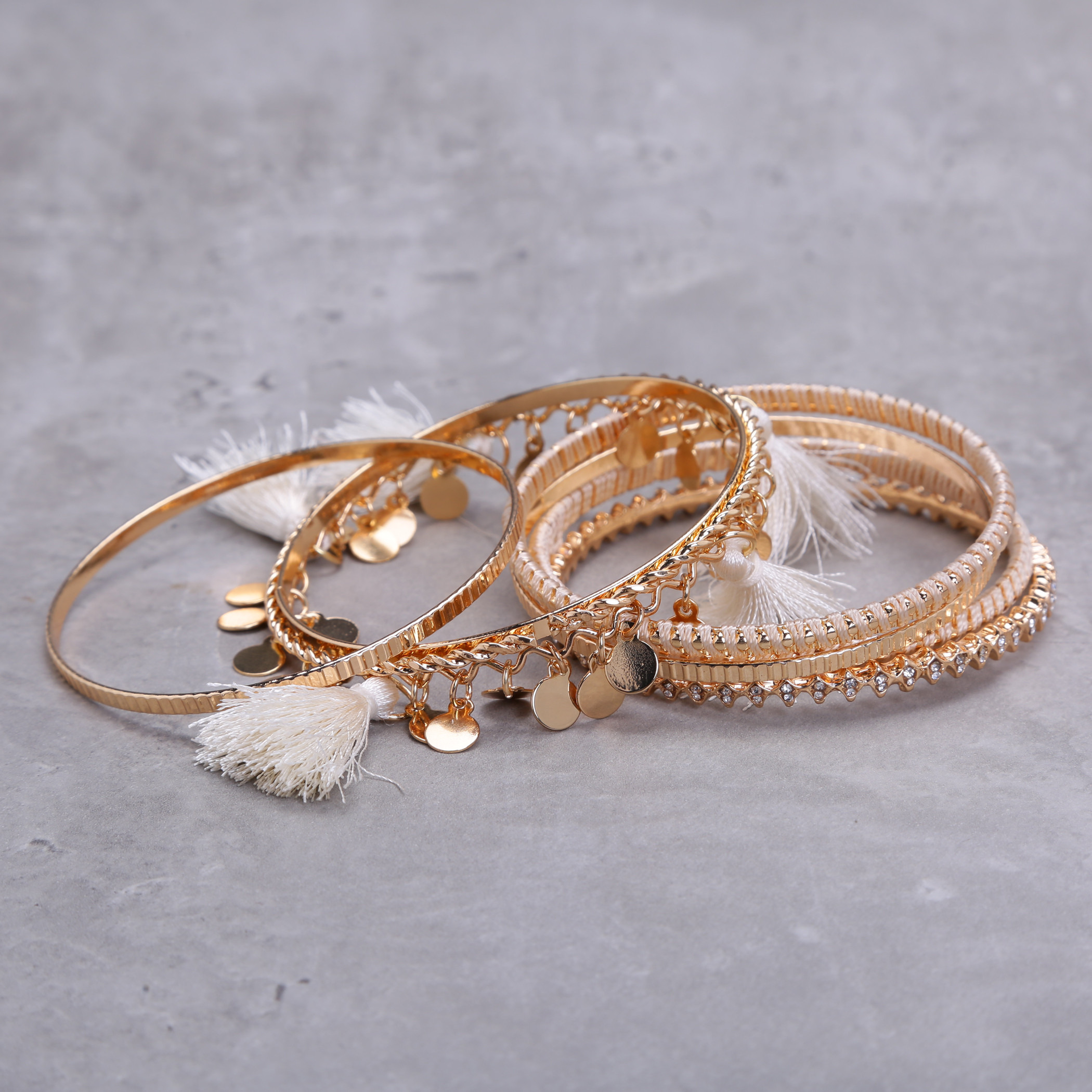 Online bangles outlet set