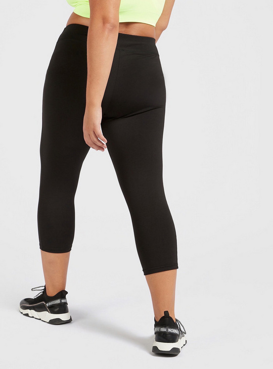 Solid Quick Dry Capris with Elasticised Waistband