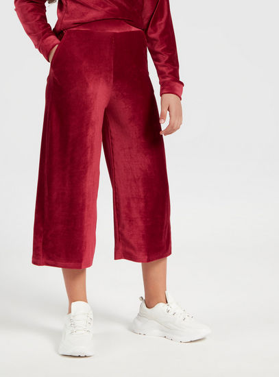 Solid Velour T-shirt and Cropped Pants Set