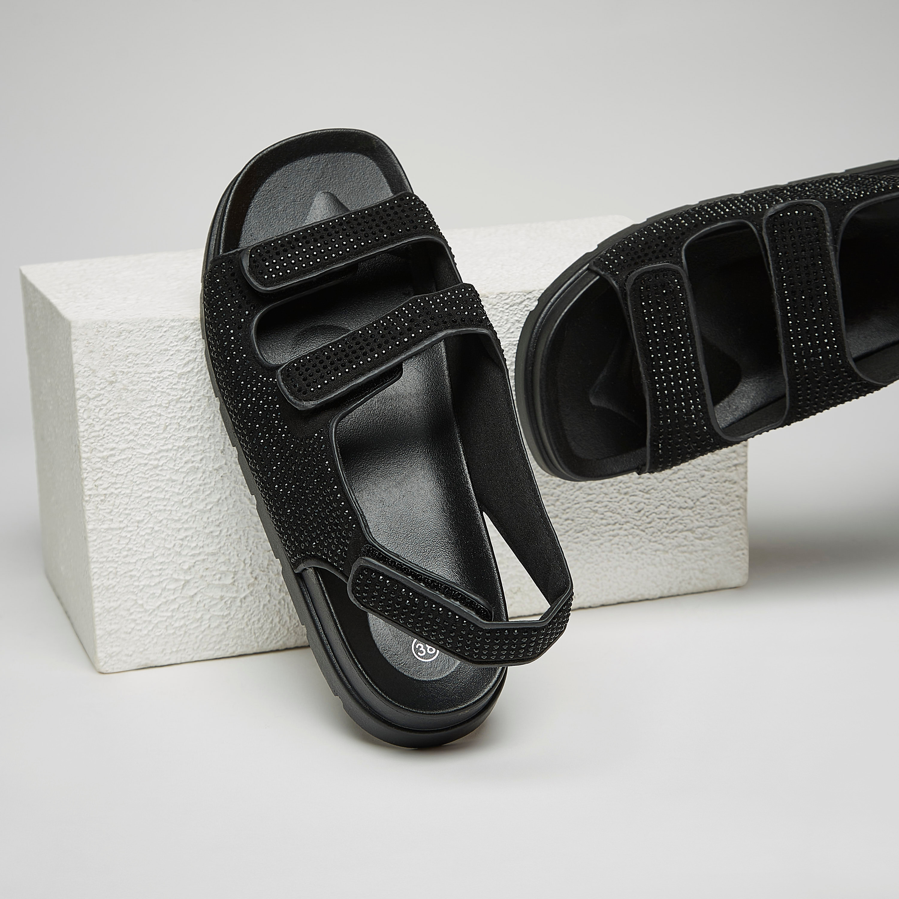 Open toe velcro clearance sandals