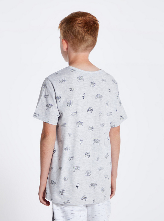 Printed Round Neck T-shirt with Short Sleeves