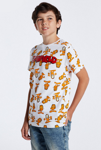 Garfield Print T-shirt with Round Neck and Short Sleeves