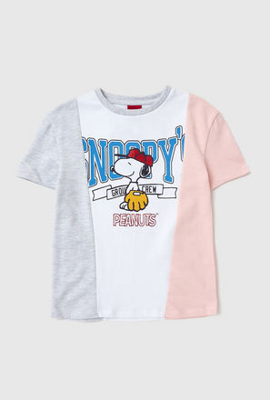 Snoopy Print Colourblocked Round Neck T-shirt with Short Sleeves