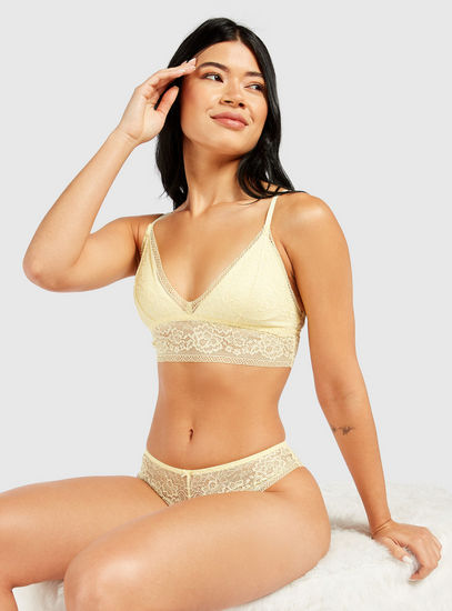 Lace Non-Wired Bra with Adjustable Straps