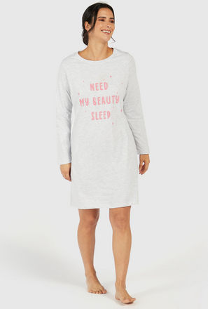 قميص نوم بطبعات نصيّة وياقة مستديرة وأكمام طويلة-mxwomen-clothing-nightwear-nightiesgownsandsleepshirts-2