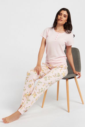 Solid Round Neck T-shirt and Floral Print Pyjama Set