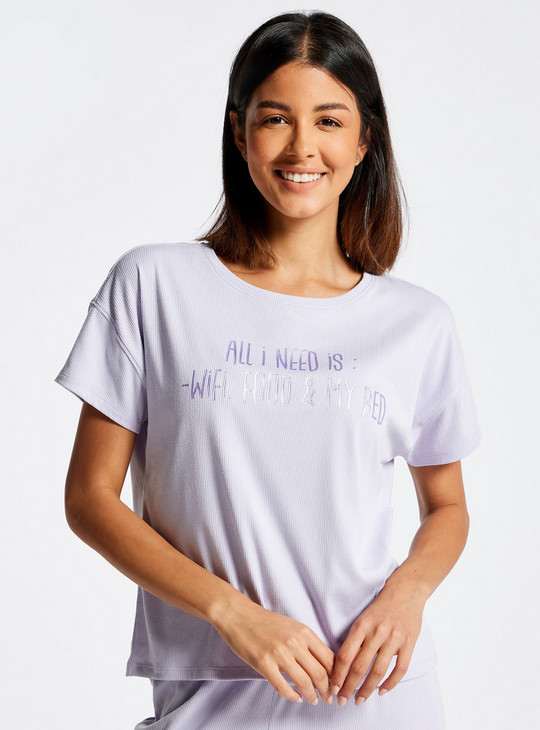 Foil Print Round Neck T-shirt with Solid Pyjama Set