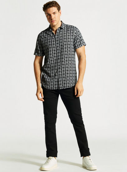 Geometric Print Shirt with Button Closure and Short Sleeves