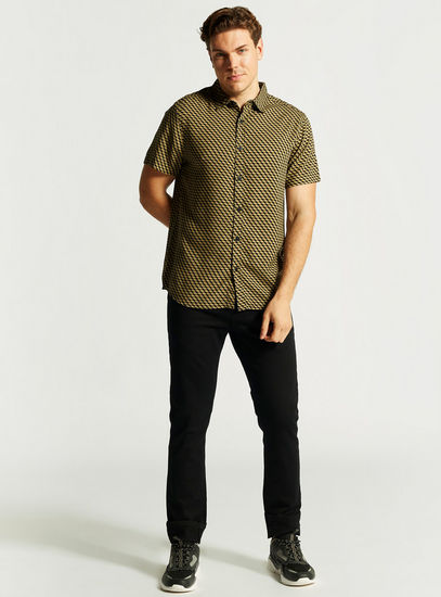 Geometric Print Shirt with Short Sleeves and Button Closure