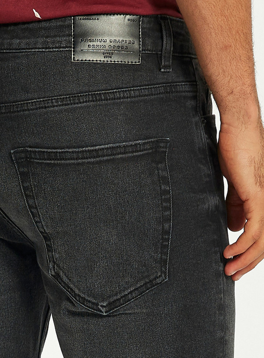 Solid Slim Fit Jeans with Button Closure and Pockets