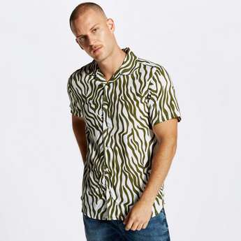 Animal Print Shirt with Notched Collar and Short Sleeves