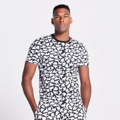 Mickey Mouse Print Round Neck T-shirt and Shorts Set