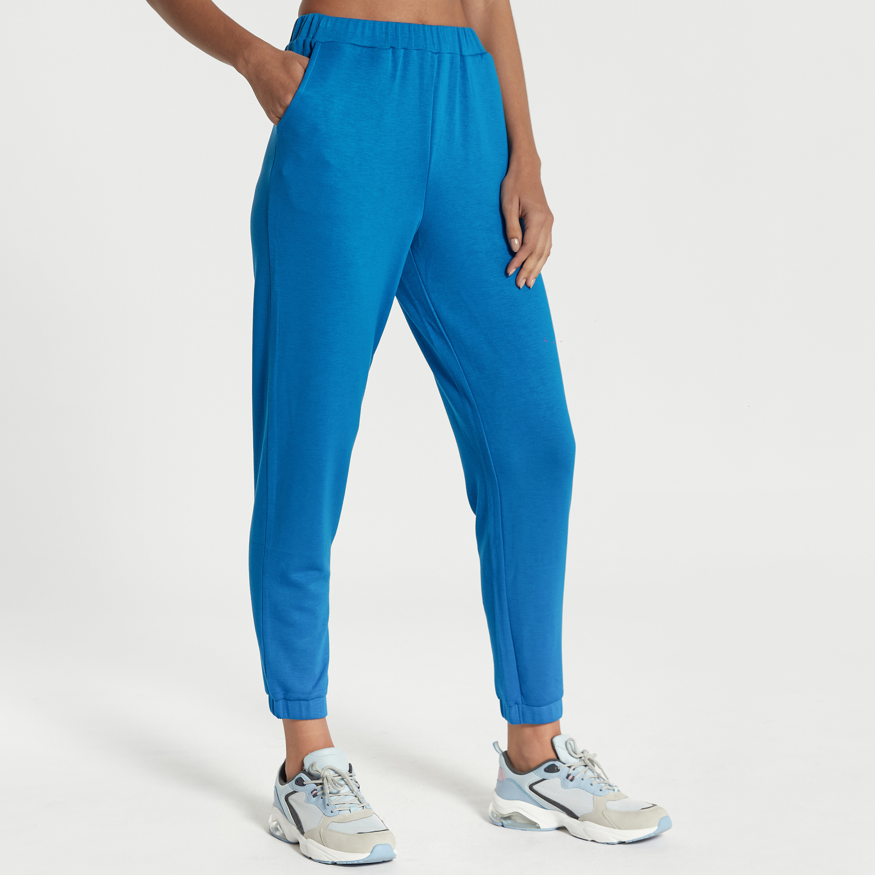 Elasticated Waistband and Pockets 