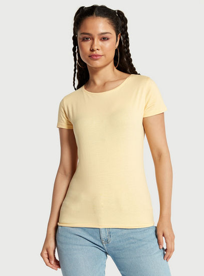 Solid Round Neck T-shirt with Short Sleeves
