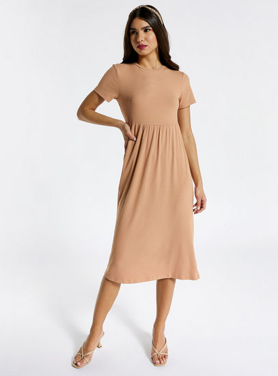 Ribbed Midi A-line Dress with Crew Neck and Short Sleeves