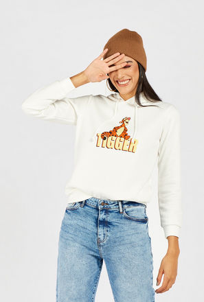 Tigger Print Sweatshirt with Long Sleeves and Hood