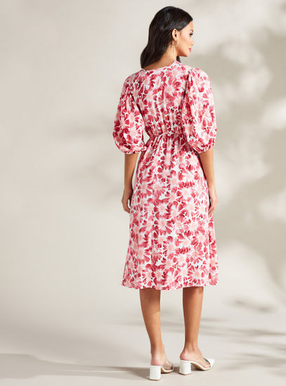 All Over Floral Print Midi A-line Dress with V-neck and 3/4 Sleeves