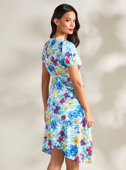 Floral Print Asymmetric Dress with V-neck and Puff Sleeves
