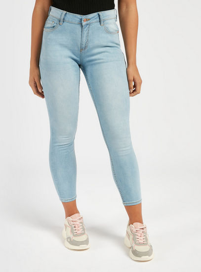 Solid Skinny Fit Mid-Rise Jeans with Pockets and Button Closure