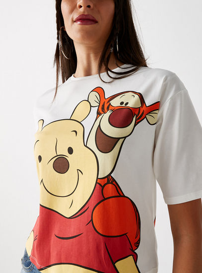 Winnie the Pooh Print T-shirt with Round Neck and Short Sleeves