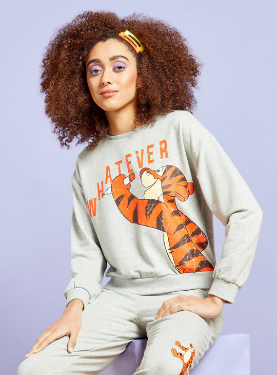 Tigger Print Sweatshirt with Round Neck and Long Sleeves