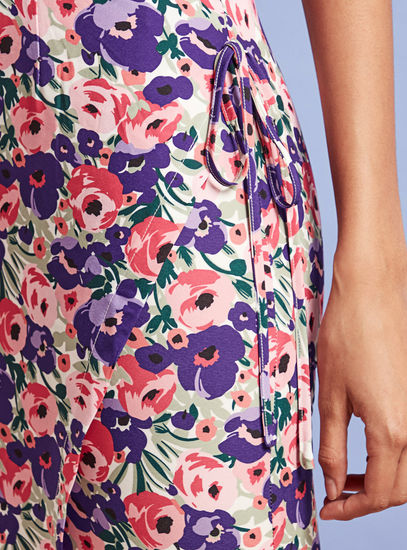 Floral Print Bodycon Sleeveless Dress with Tie-Up Detail