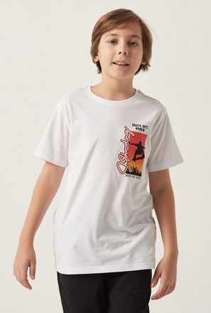 Skateboard Graphic Print T-shirt with Short Sleeves and Crew Neck