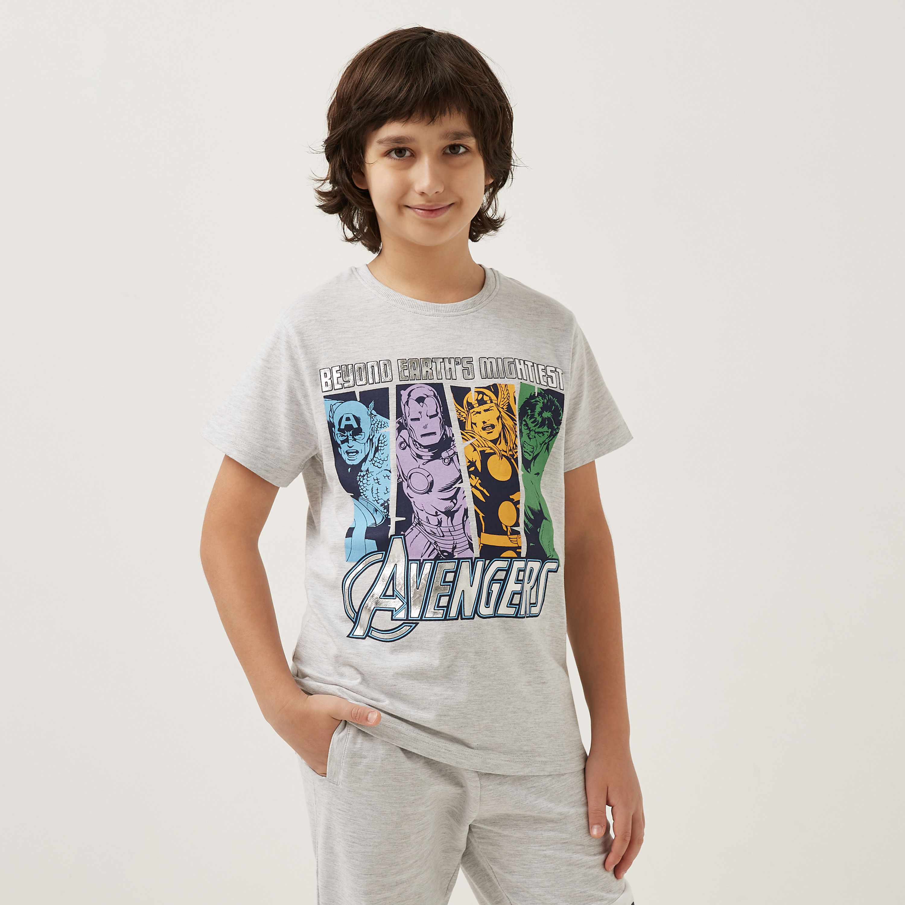 Shop Avengers Print T shirt Online Max Qatar