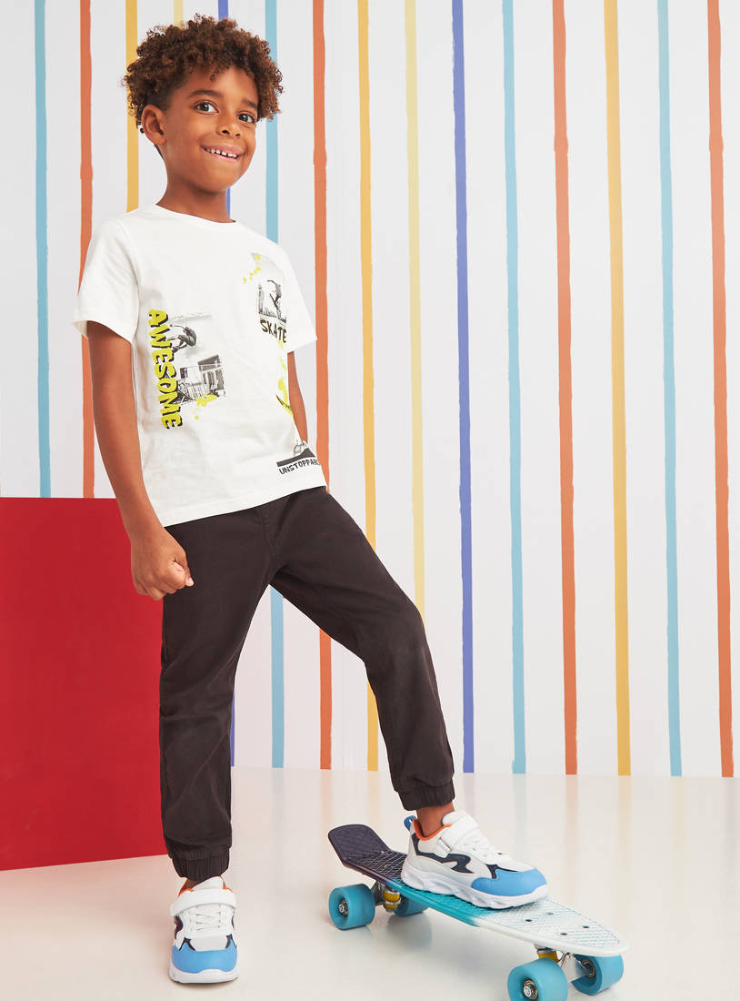 Shop Skate Print T-shirt Online | Max Qatar