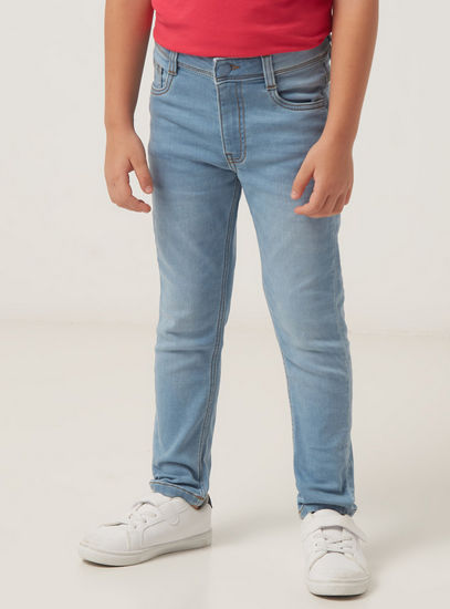 Solid Jeans with Button Closure and Pockets