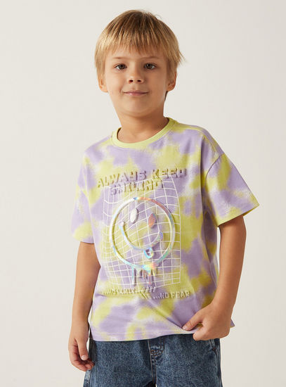 Embossed Smiley Tie-Dye Print T-shirt