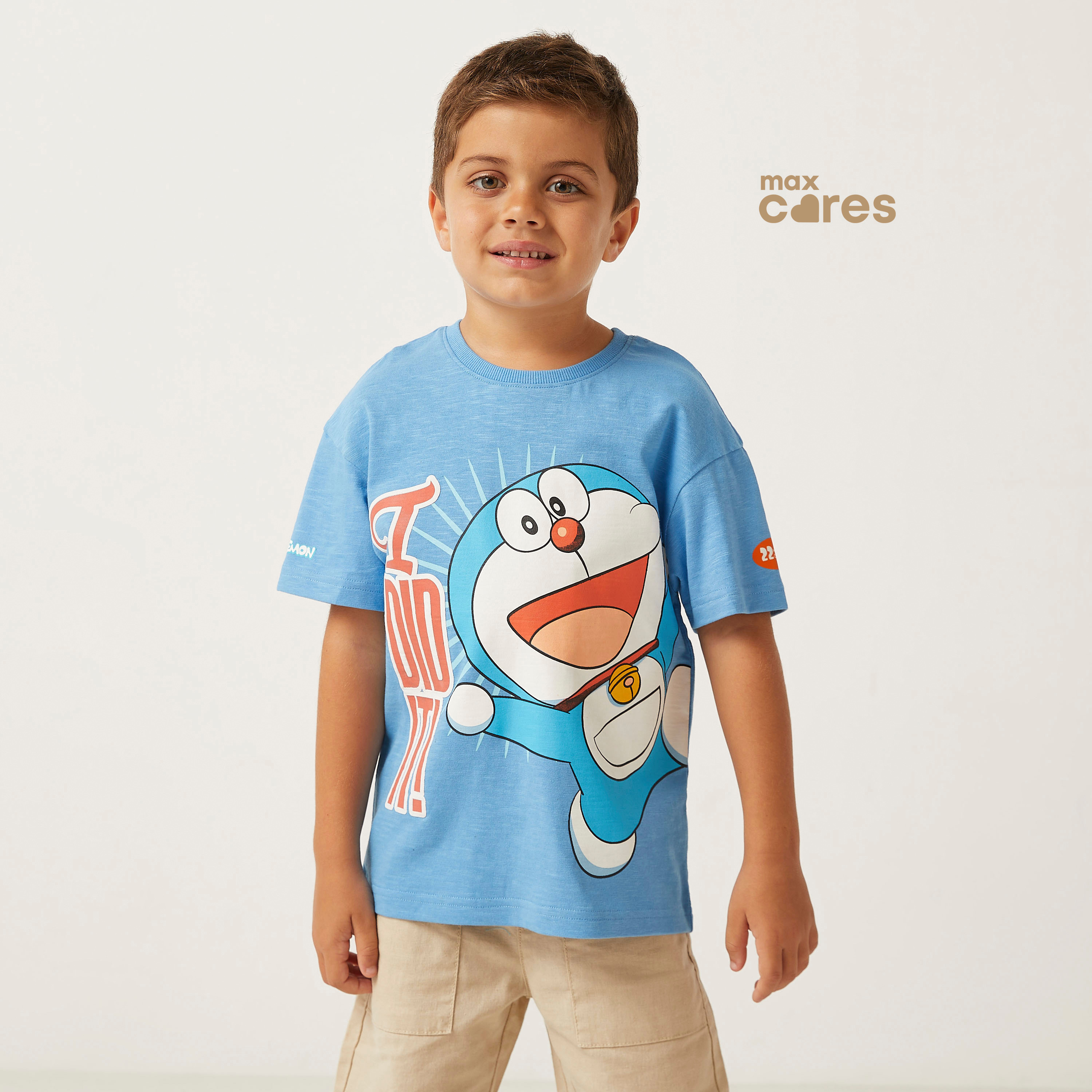Shop Doraemon Print T-shirt Online | Max Qatar