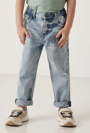 Relaxed Fit Printed Patch Detail Jeans-mxkids-boystwotoeightyrs-clothing-bottoms-jeans-2