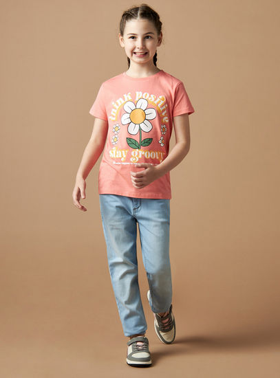 Daisy Graphic Print Better Cotton T-shirt with Short Sleeves