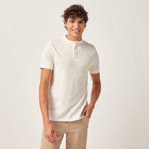 Solid Mandarin Neck T-shirt with Short Sleeves and Button Closure