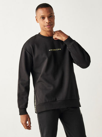 Typographic Detail Loose Fit Sweatshirt with Zipper Slit and Crew Neck